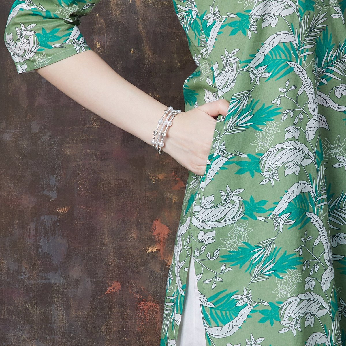 Green Cotton Printed Straight Kurta