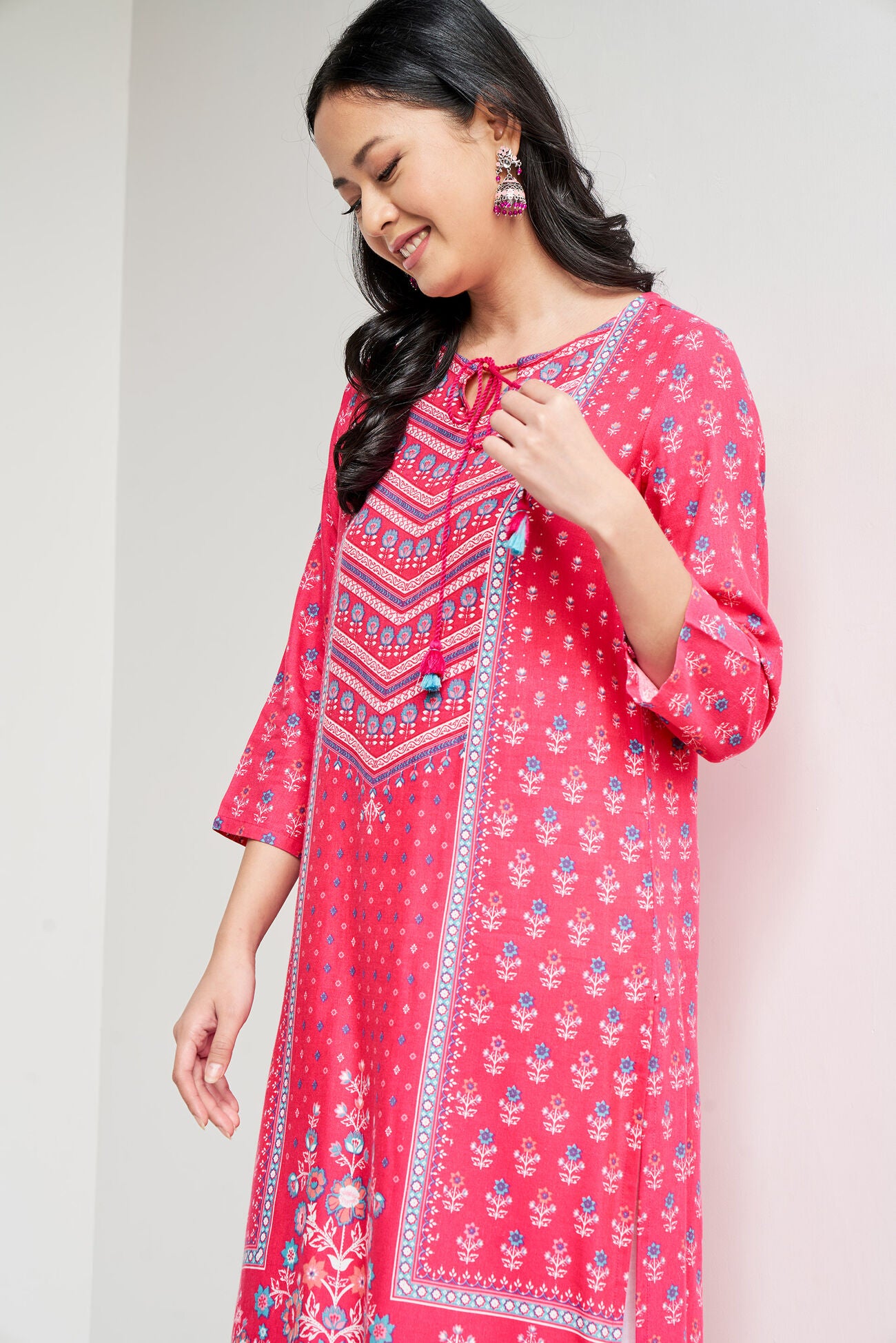 Inaaya Solid Kurta with Tassel Detailing
