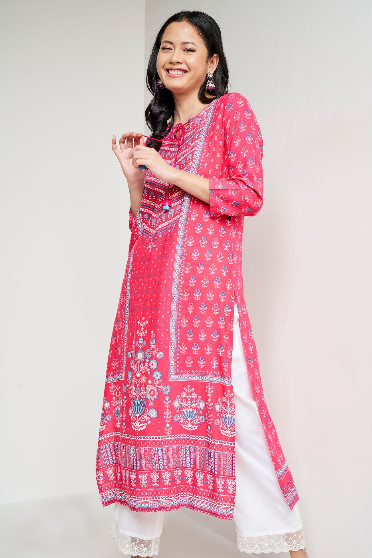 Inaaya Solid Kurta with Tassel Detailing