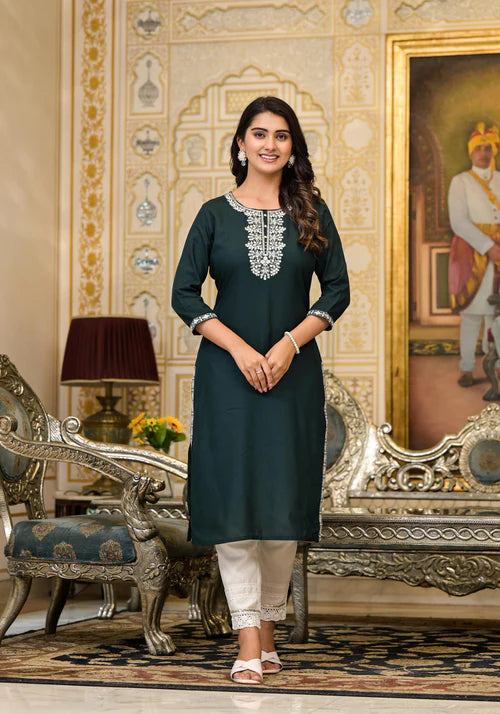 Mehr Green Embroidered Rayon Kurta