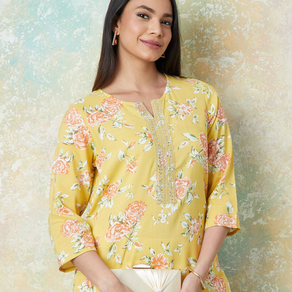 Anaya Floral Straight Kurta