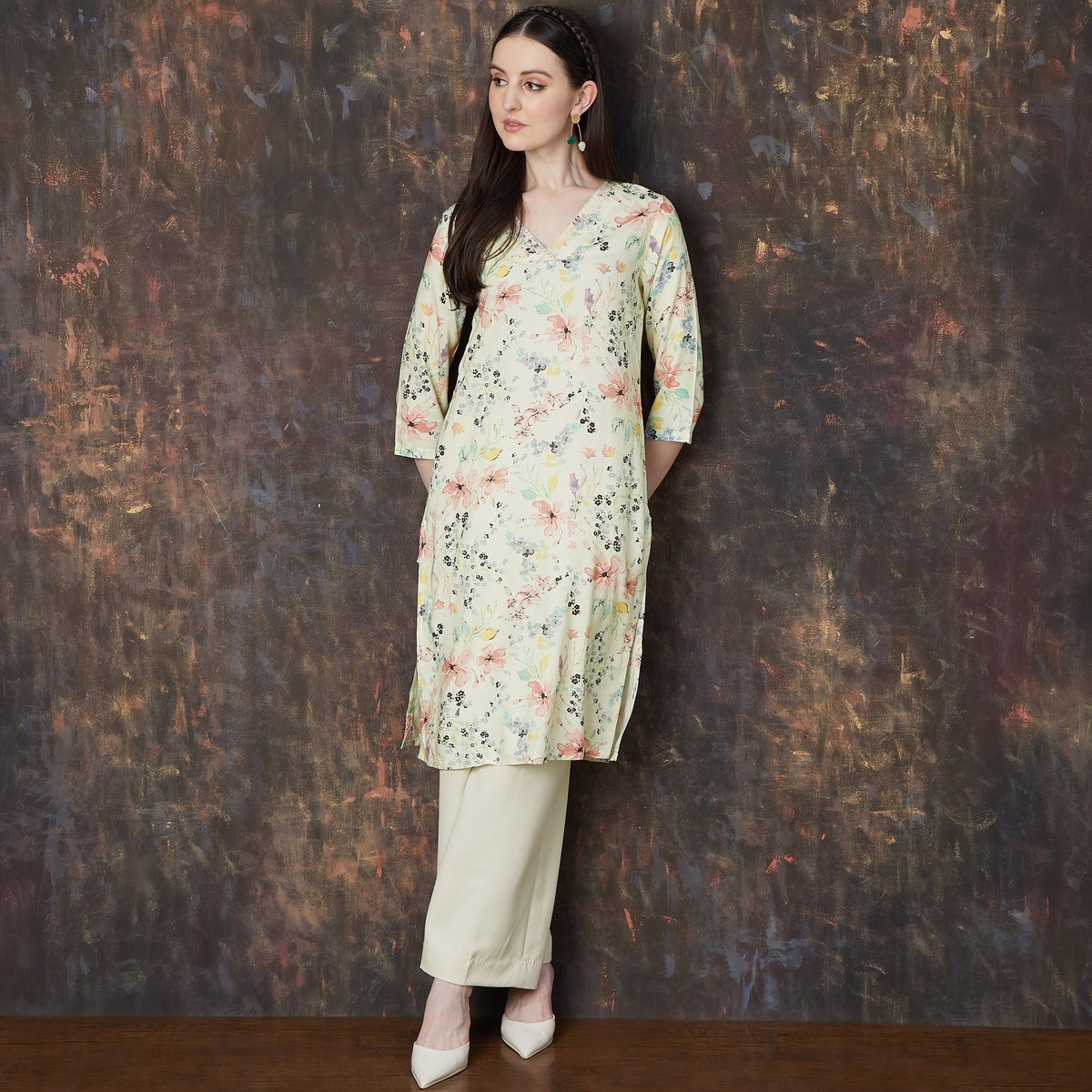 Amaira Off-White Floral Viscose Kurta