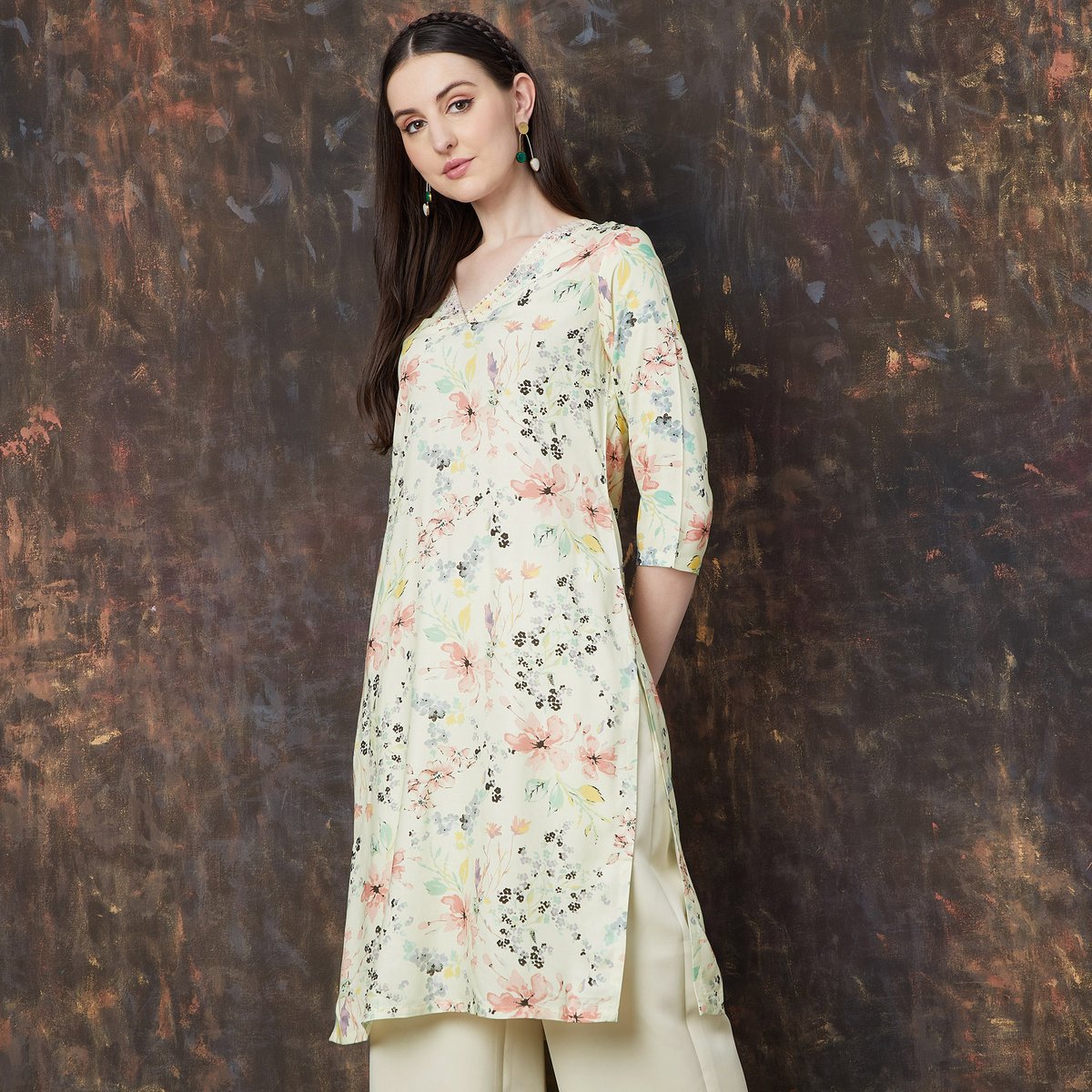 Amaira Off-White Floral Viscose Kurta