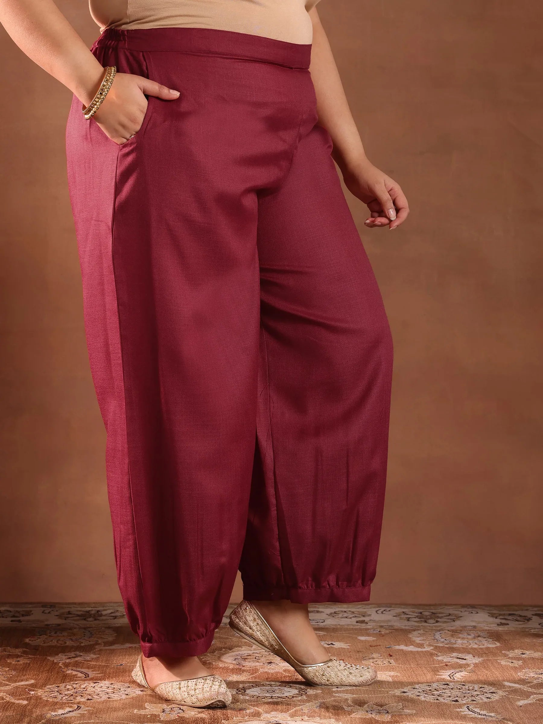Crimson Grace Cotton Suit Set