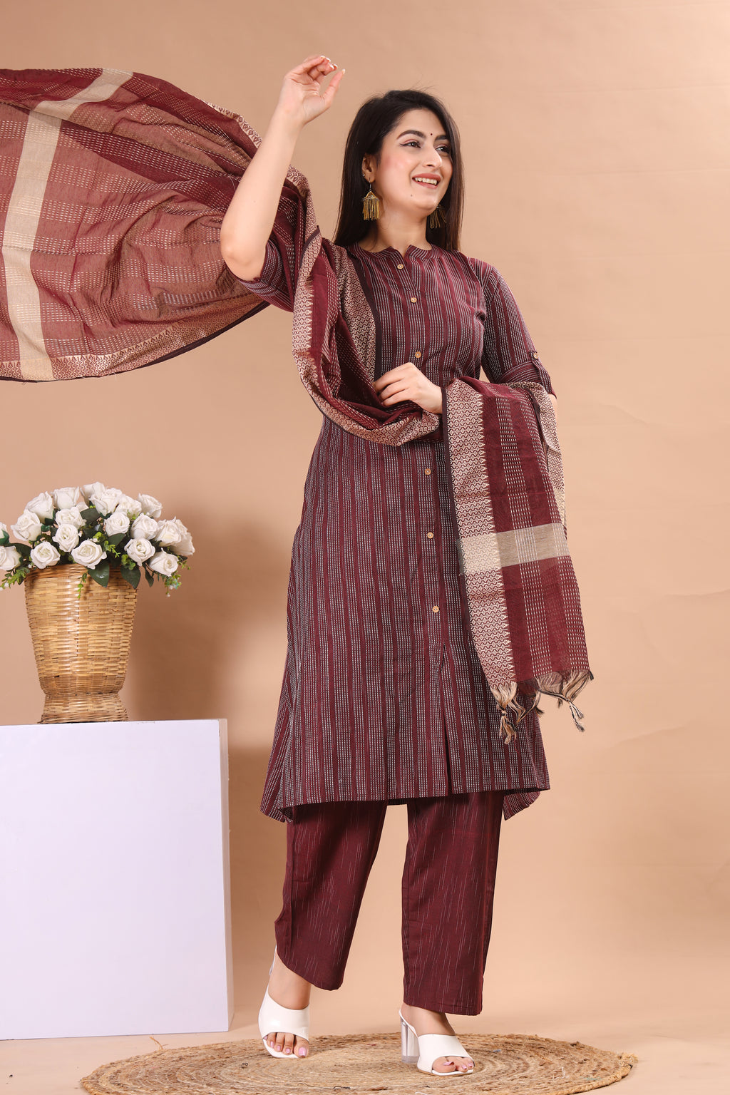 Kavira Cotton Embroidered Katha Set