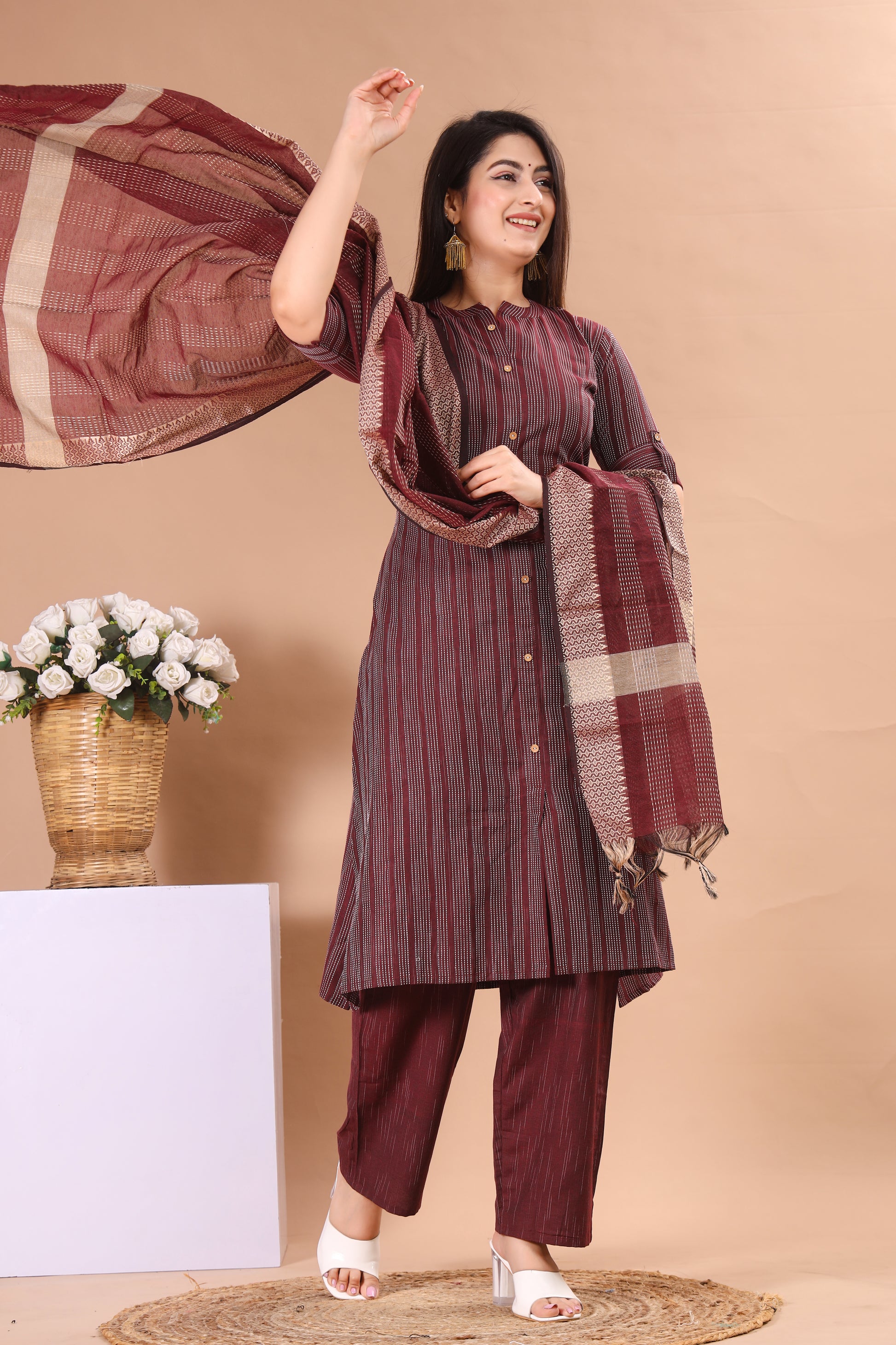 Kavira Cotton Embroidered Katha Set