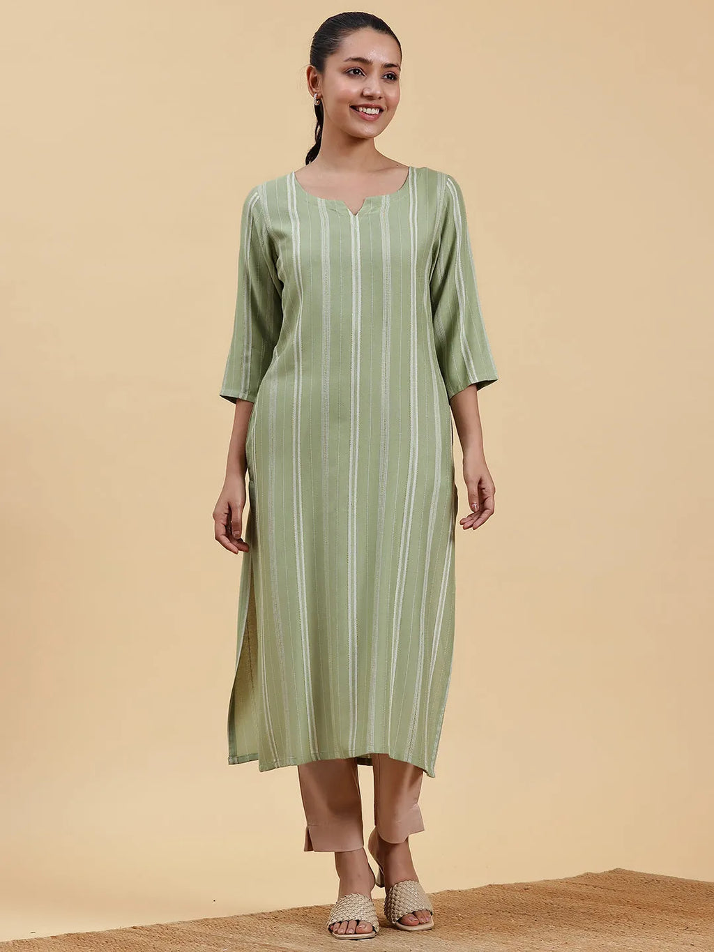 Myra Green Woven Straight Kurta