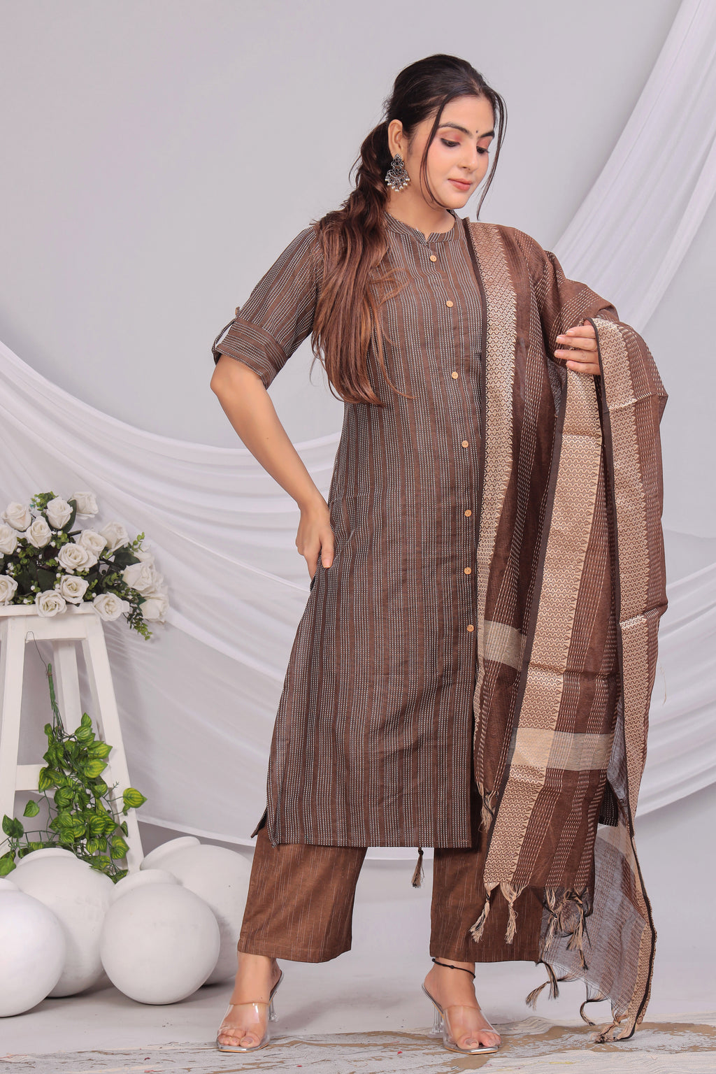 Kavira Cotton Embroidered Katha Set