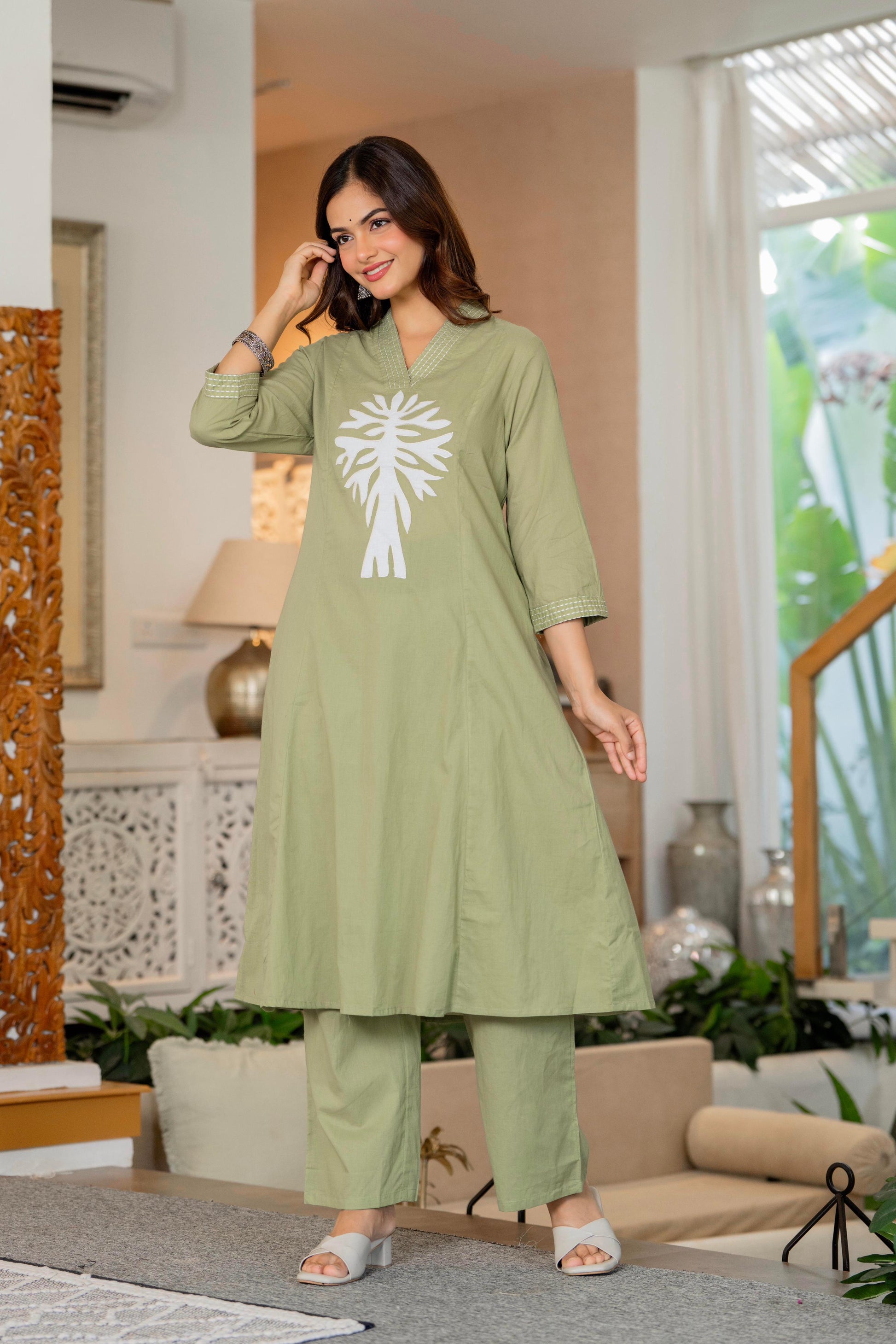 Noorani Cotton Appliqué Kurta Set 🌸