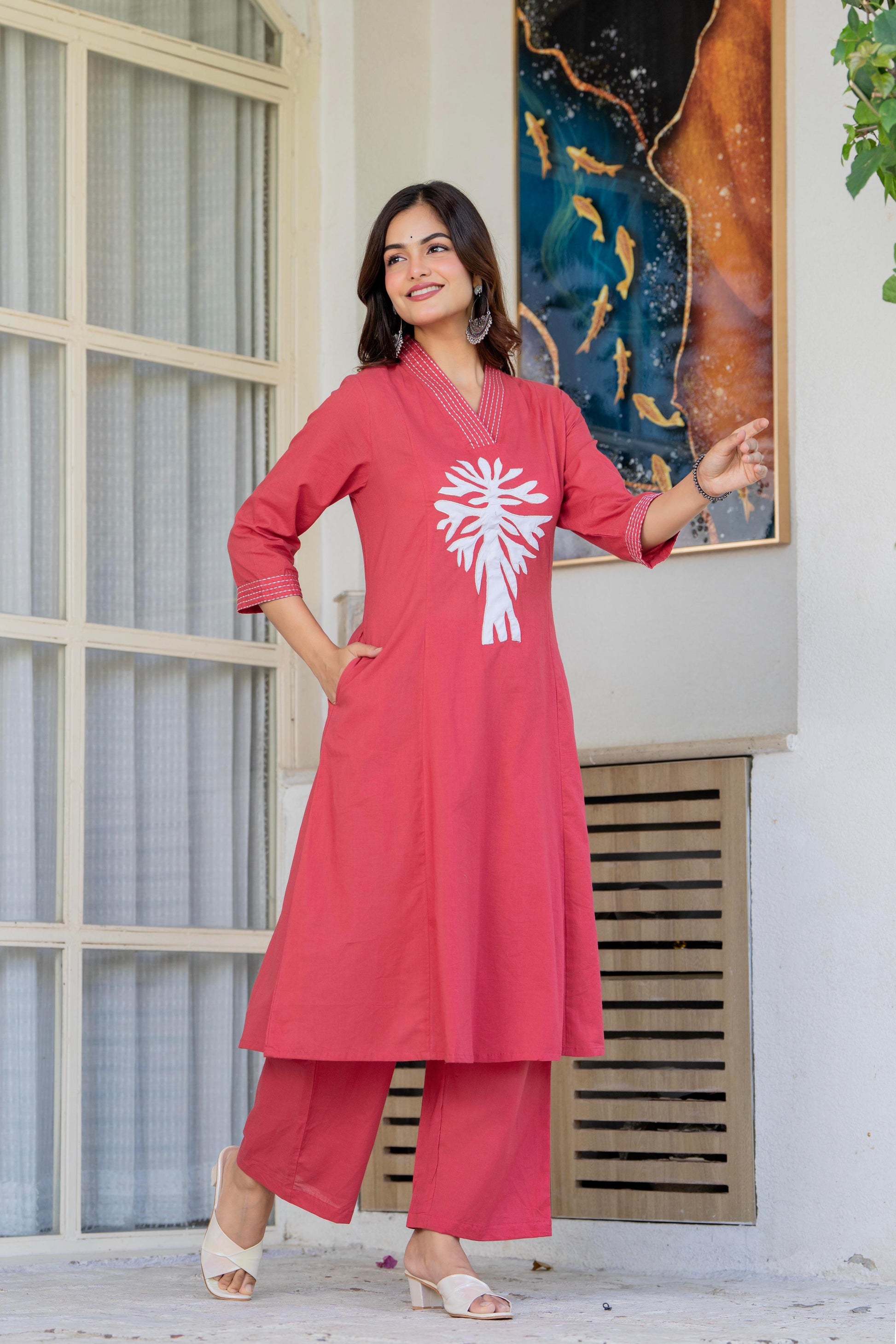 Aarvi Cotton Appliqué Kurta Pant Set 🌿