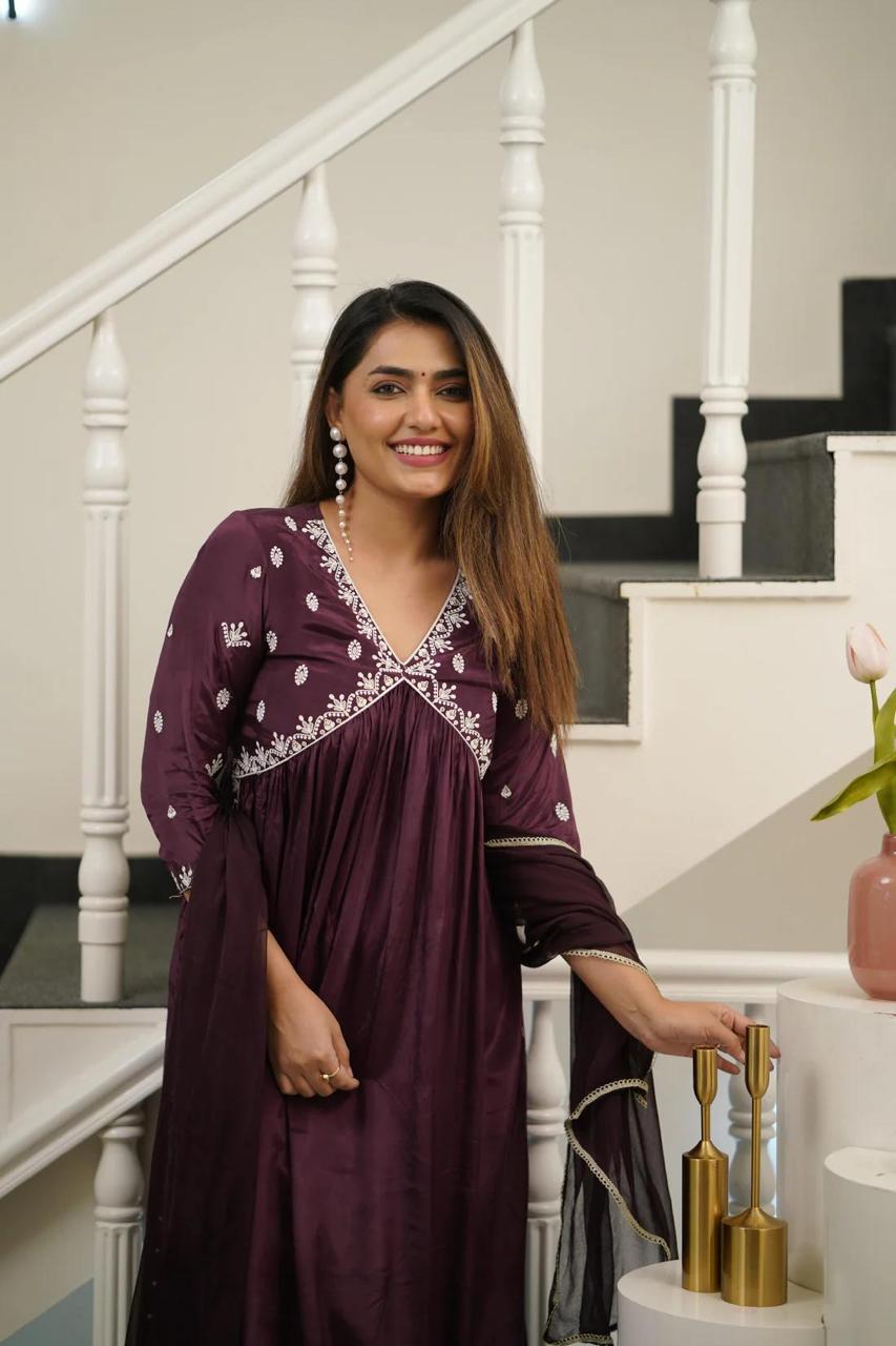 Aarvi Embroidered Rayon Dupatta Set