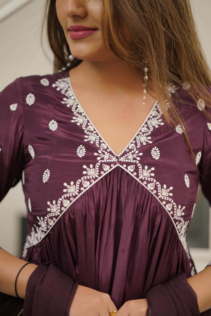 Aarvi Embroidered Rayon Dupatta Set