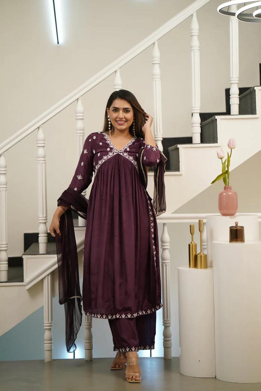 Aarvi Embroidered Rayon Dupatta Set