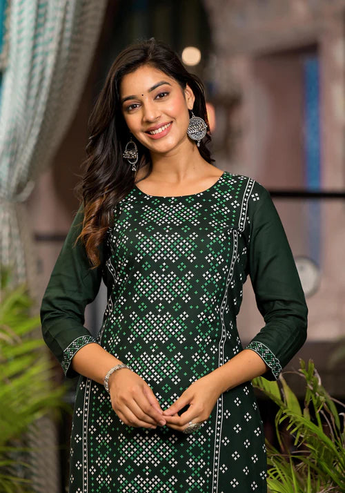 Aarvi Green Ethnic Motif Rayon Kurta