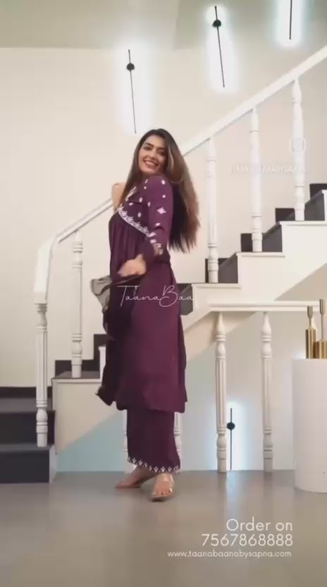 Aarvi Embroidered Rayon Dupatta Set